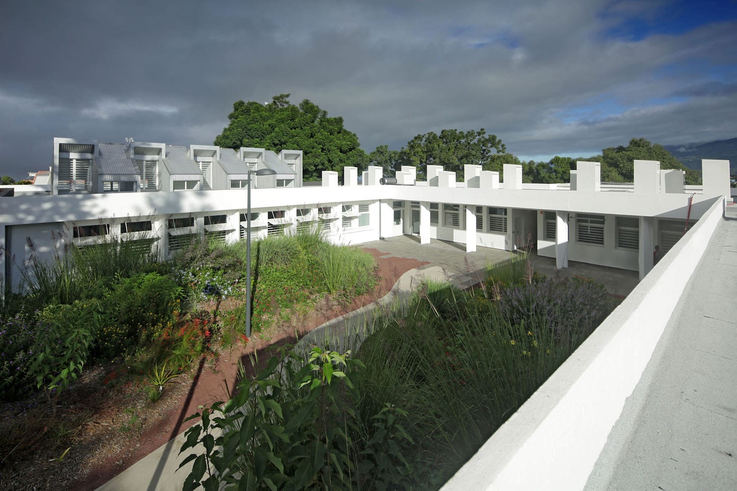 École Ingénieur ESIROI Université de Saint-Denis